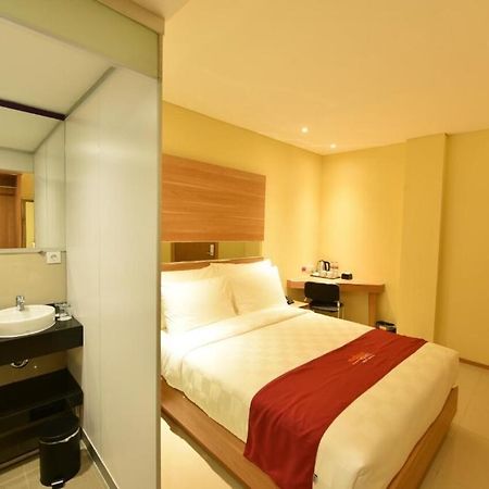 Hotel Midtown Xpress Balikpapan Esterno foto